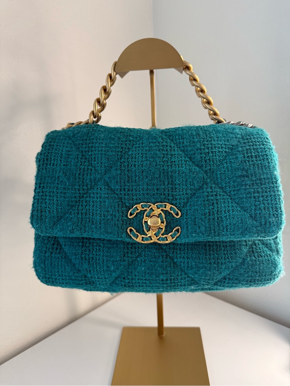 CHANEL Teal Quilted Tweed Shoulder Bag with Gold Chain